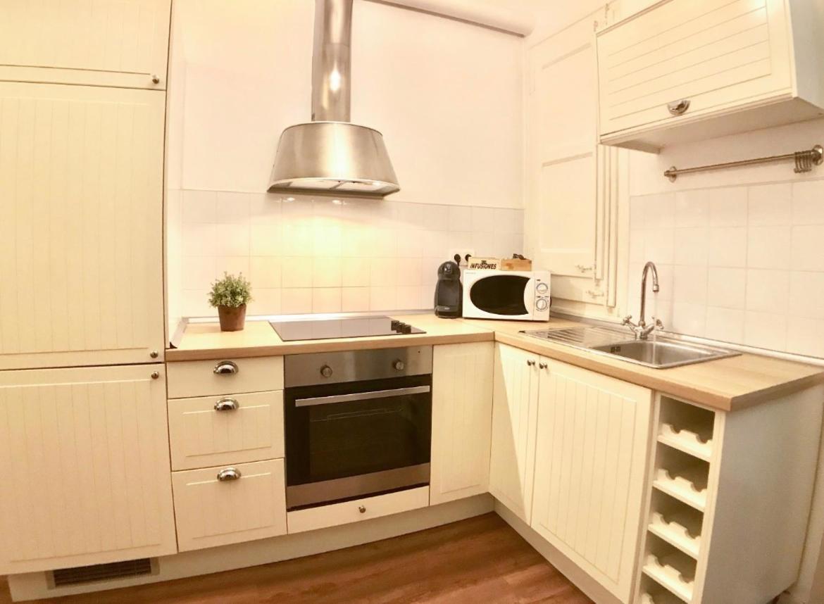 Lepanto Apartments 150M From Sagrada Familia — Photos 3